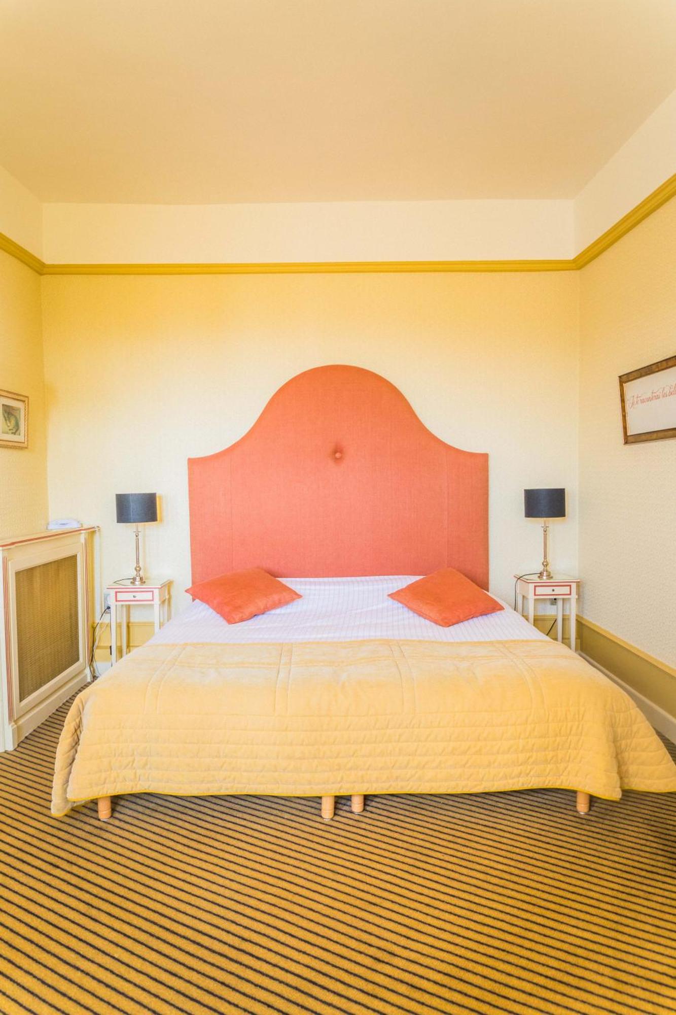 Chateau De Castel Novel Boutique Hotel Varetz Eksteriør billede